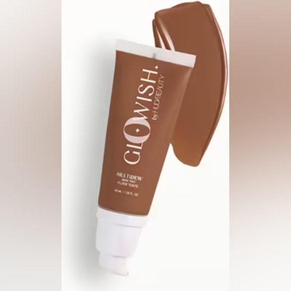 HUDA BEAUTY GloWish Multidew Tint Foundation in DEEP 11, 40ml/1.35fl oz - Picture 3 of 13